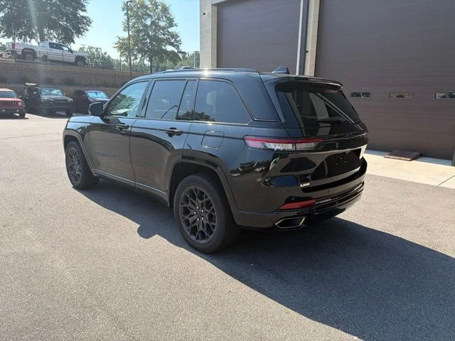 Used 2024 Black Jeep Summit Reserve 4xe image 4