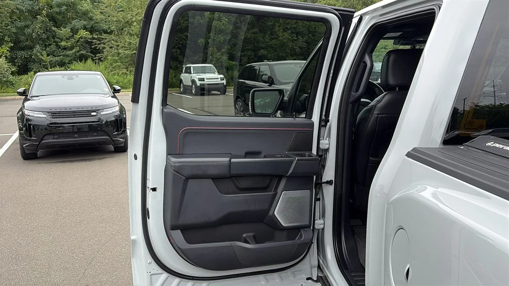 Used 2024 White Ford Raptor image 25