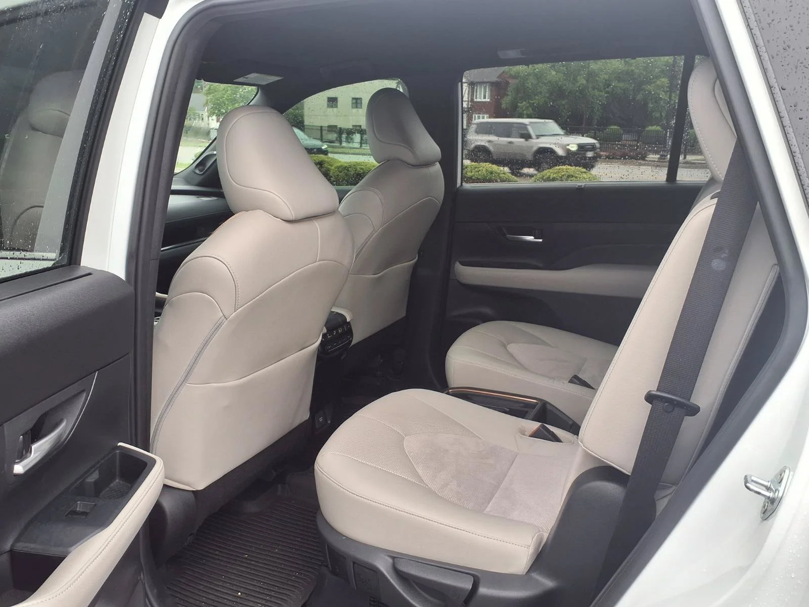 Used 2024 Pearl Toyota Hybrid MAX Limited image 23