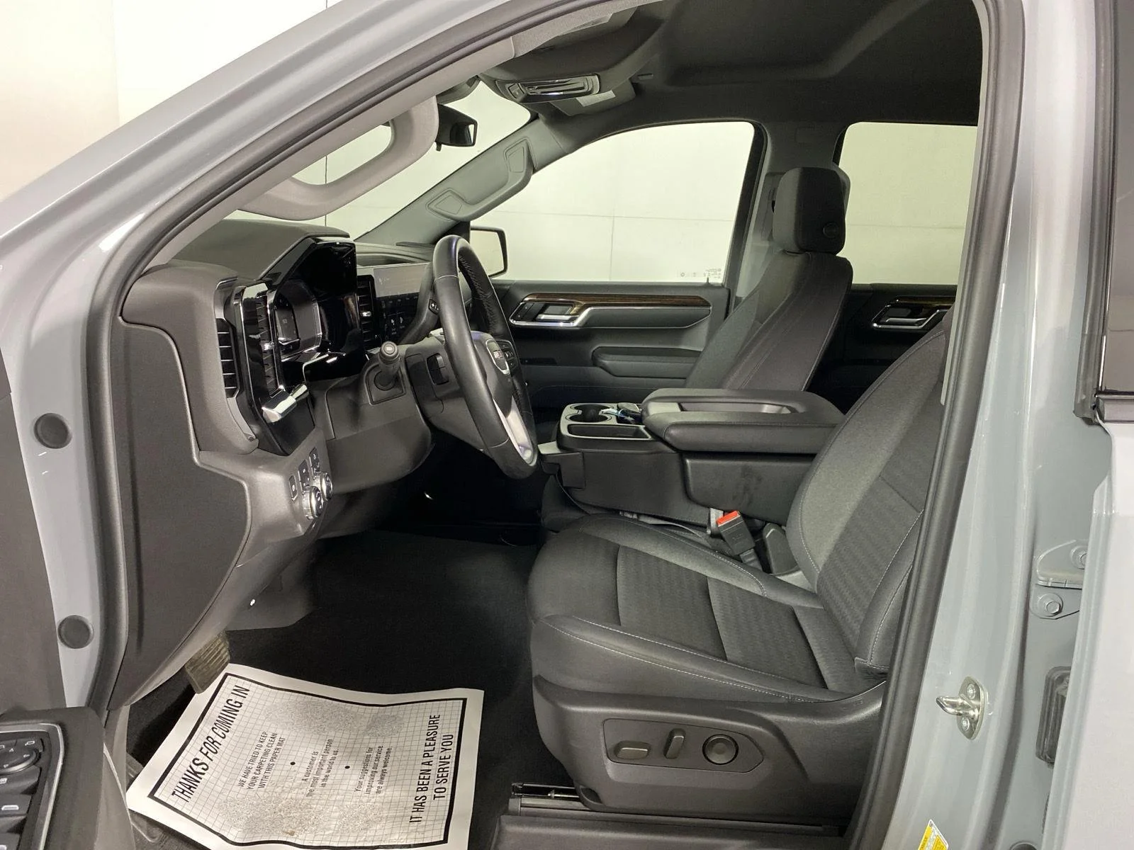 Used 2024 Gray GMC Elevation image 10