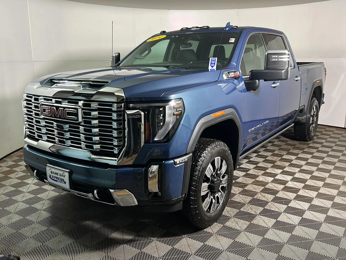 Used 2024 Downpour Metallic GMC Denali image 11