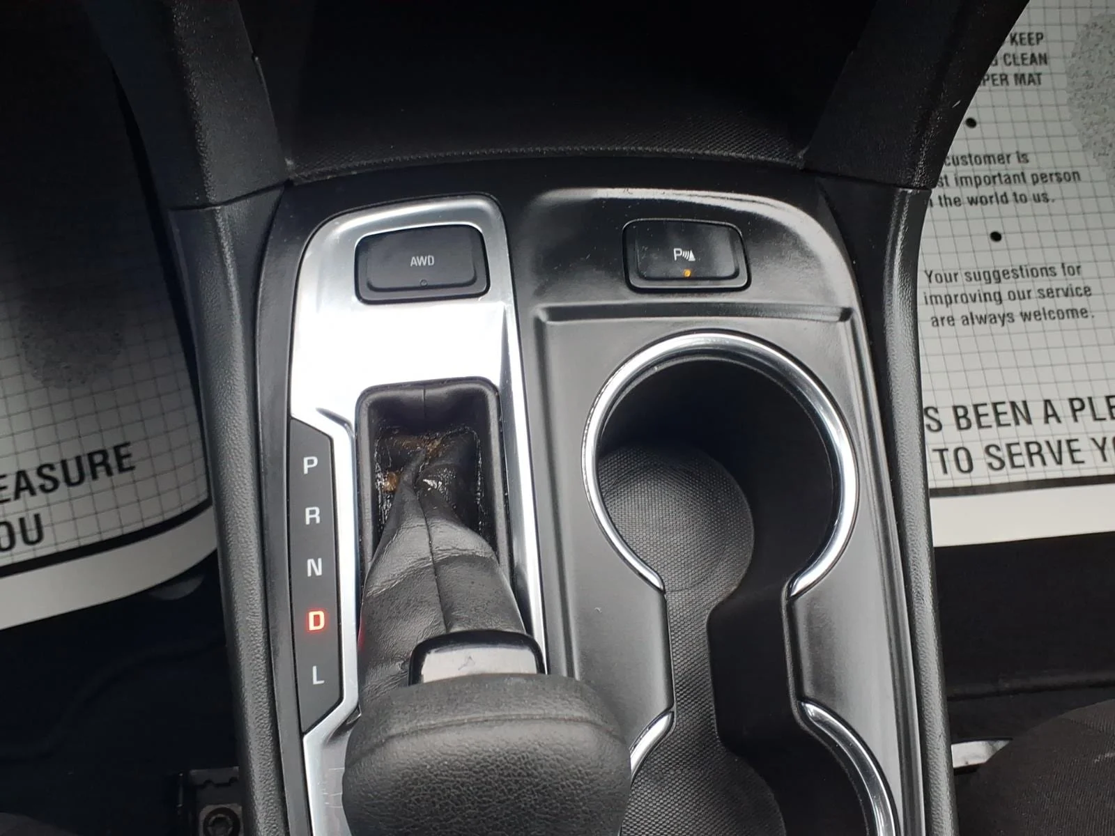 Used 2024 Lakeshore Blue Chevrolet LT image 23