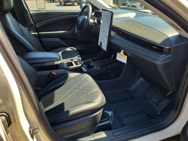 Certified Used 2025 Desert Sand Ford Select image 16