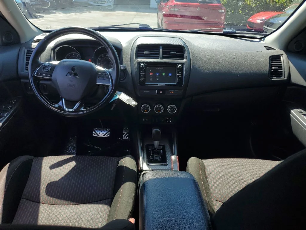 Used 2018  Mitsubishi 2.0 LE image 15