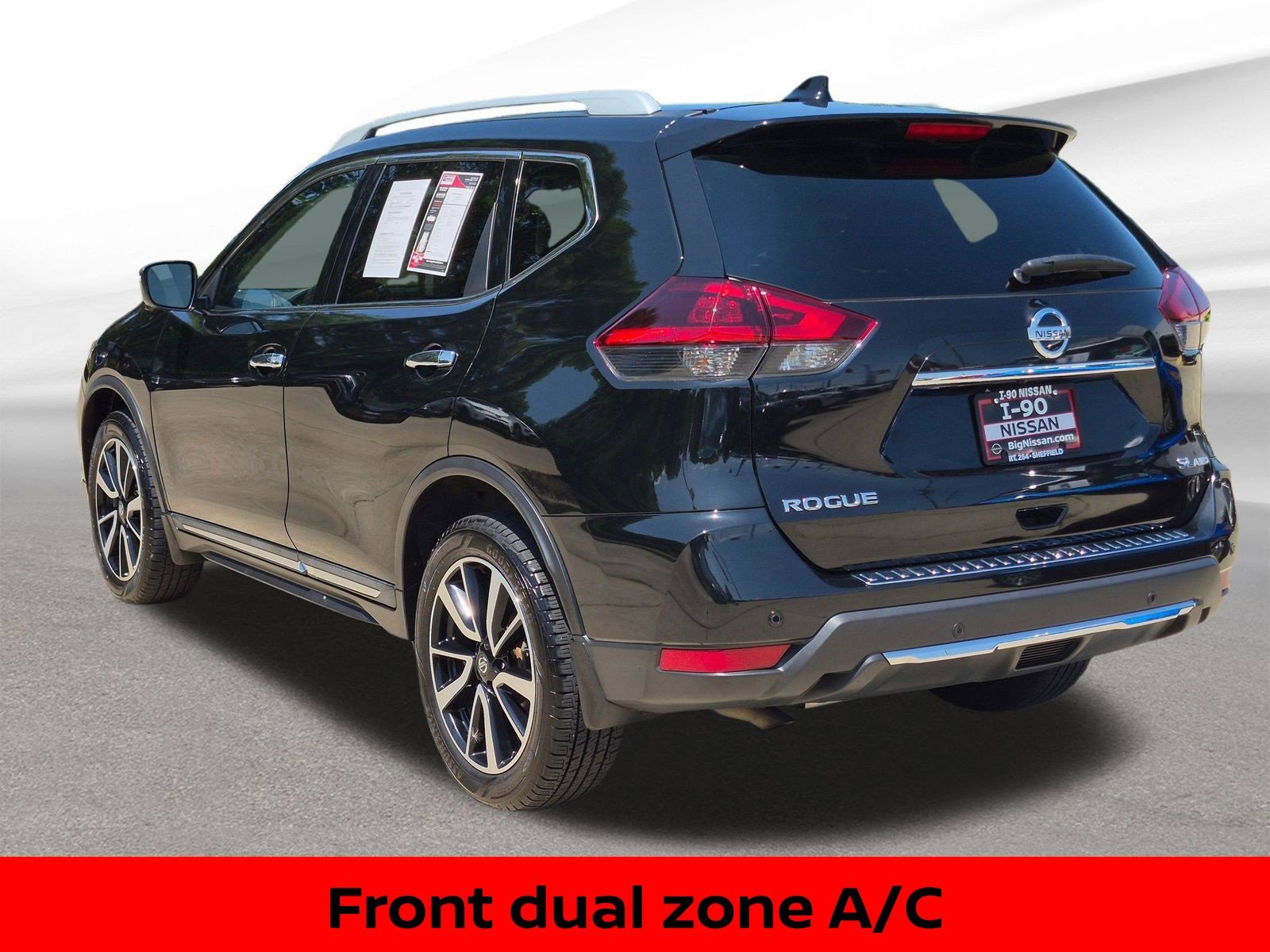 Certified Used 2020 Magnetic Black Pearl Nissan SL image 12
