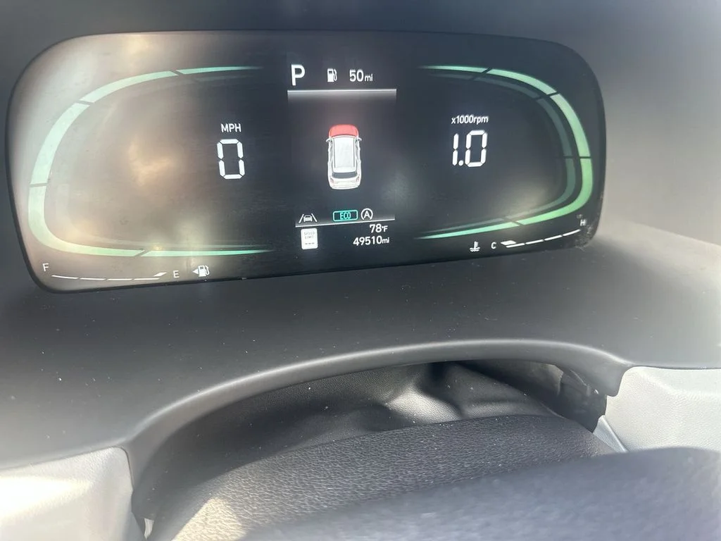 Used 2023 Gray Hyundai SE image 22
