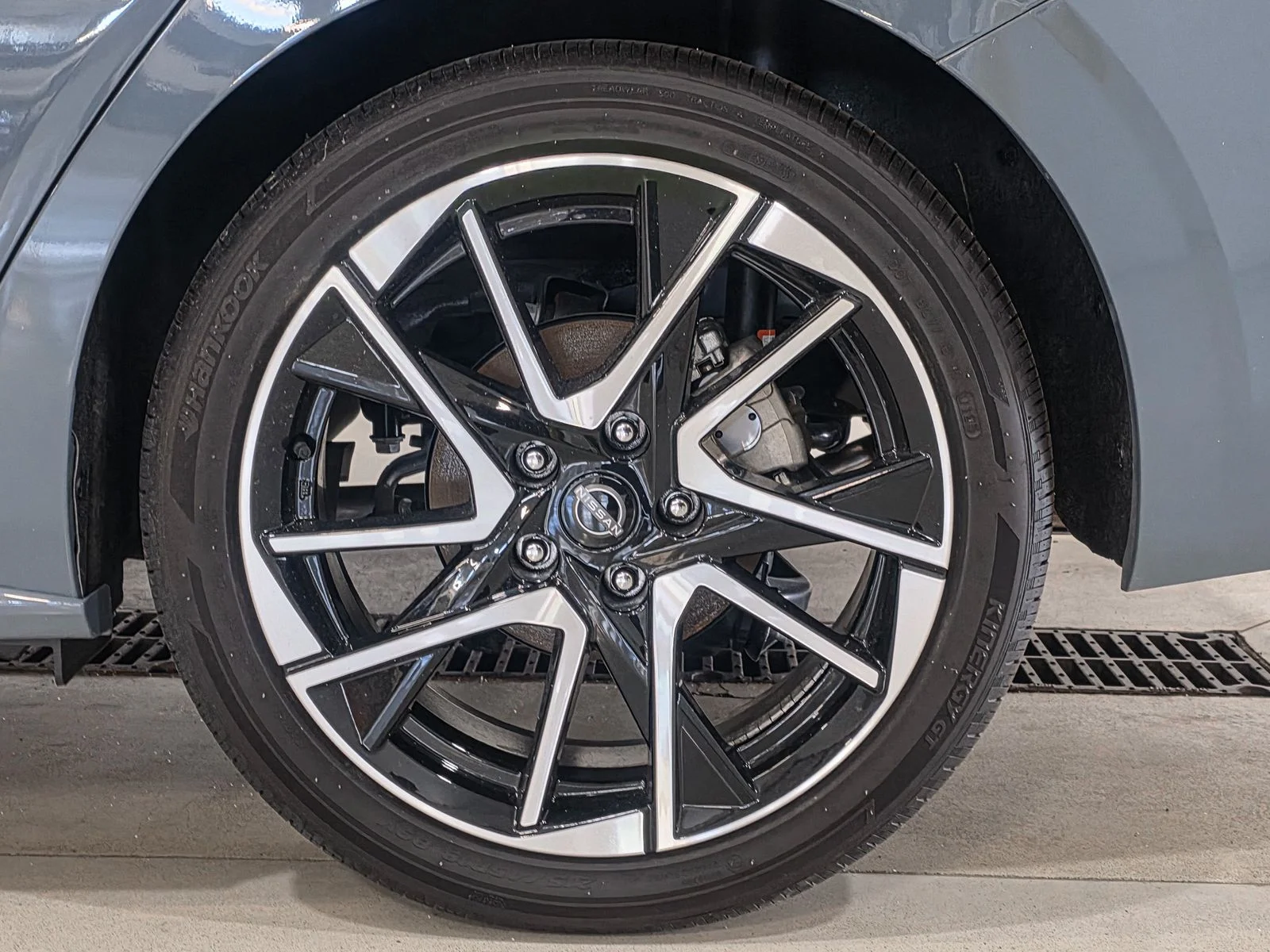 2025 Nissan Sentra SR - Photo 18