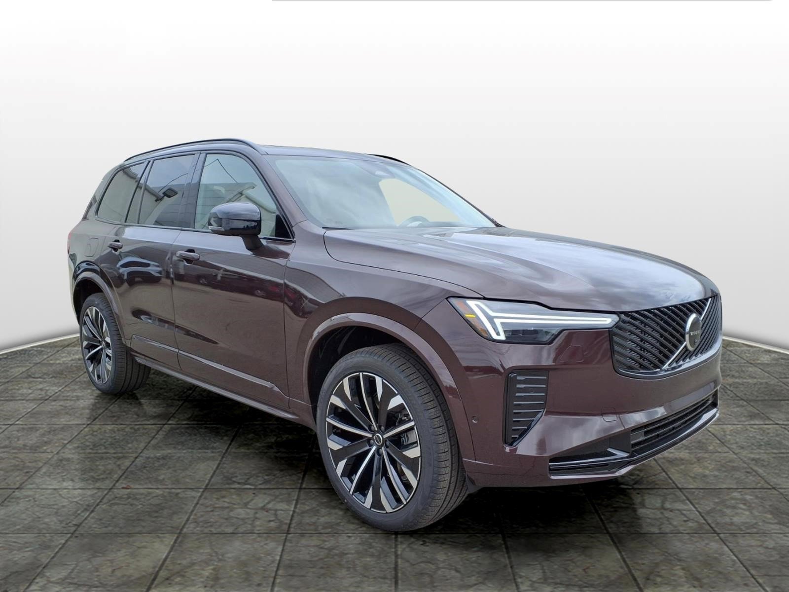 2026 Volvo XC90 B6 Ultra Dark 6-Seater 4WD's photo