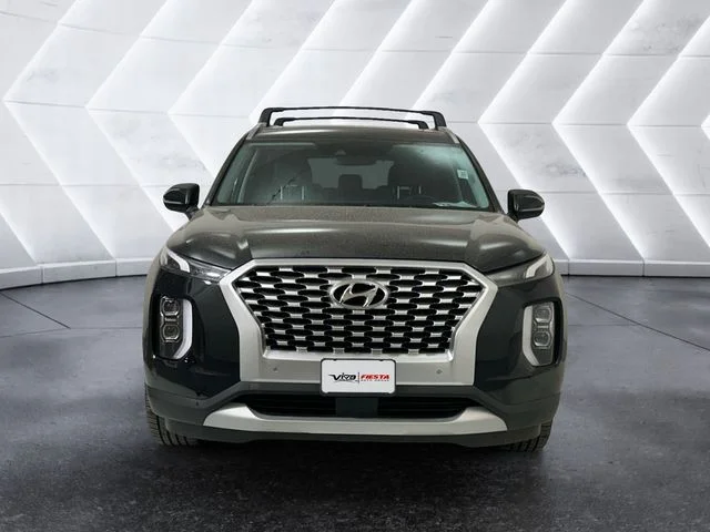 Used 2022 Black Hyundai SEL image 2