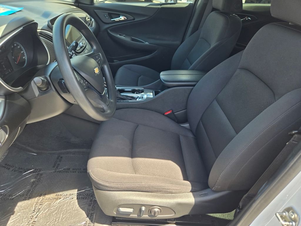 Used 2024 White Chevrolet LT image 11