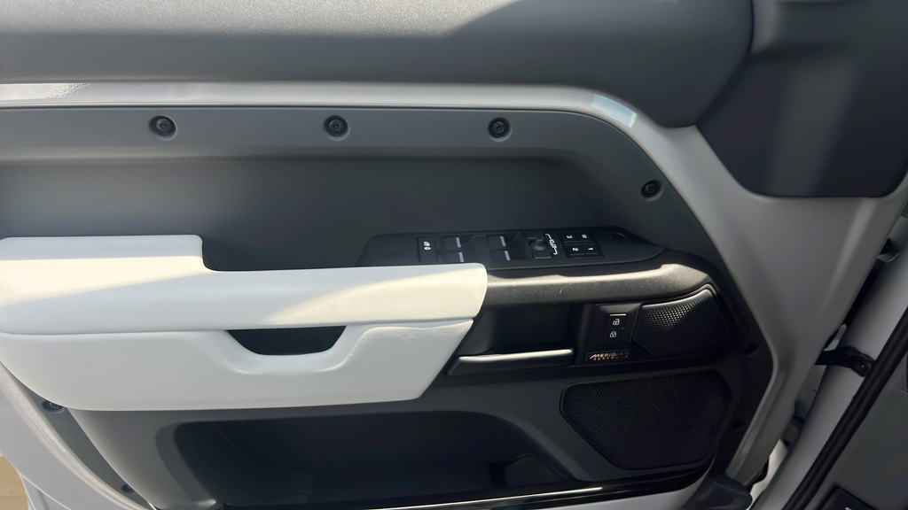 New 2026 Gray Land Rover  OCTA image 22