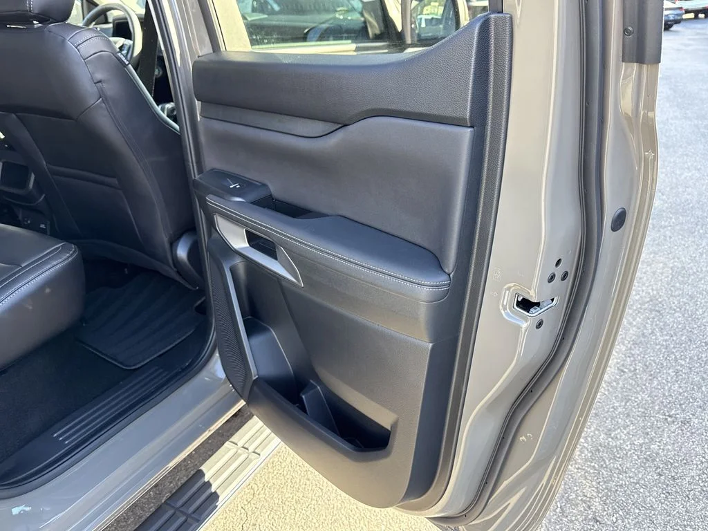 Used 2025 Gray Ford Lariat image 32