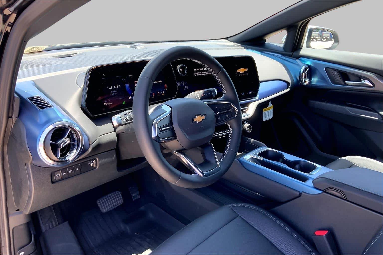 2026 Chevrolet Equinox EV 2LT - Photo 9