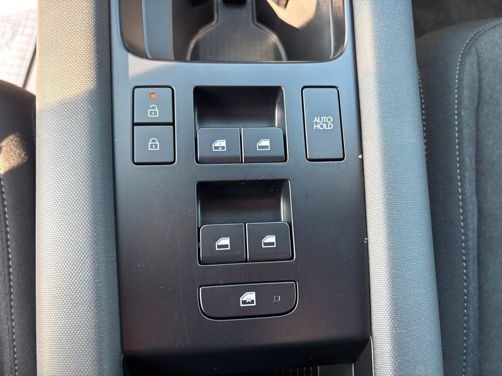 Used 2025 Black Hyundai SE image 31