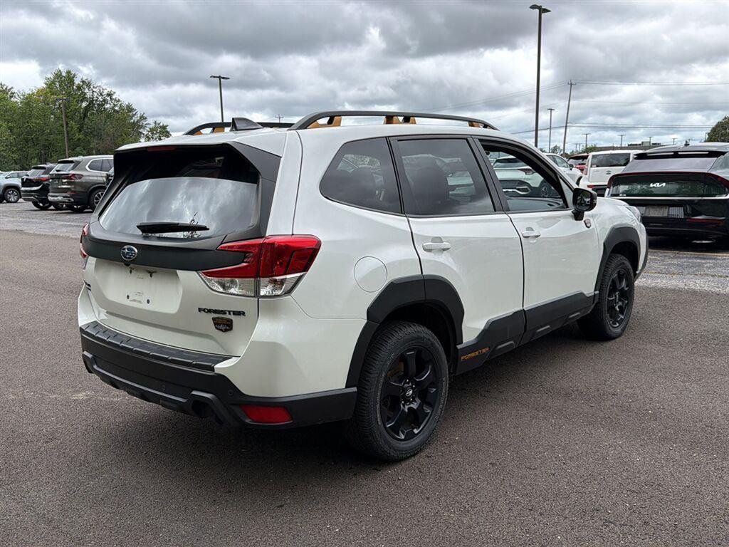 Used 2024 Crystal White Pearl Subaru Wilderness image 9