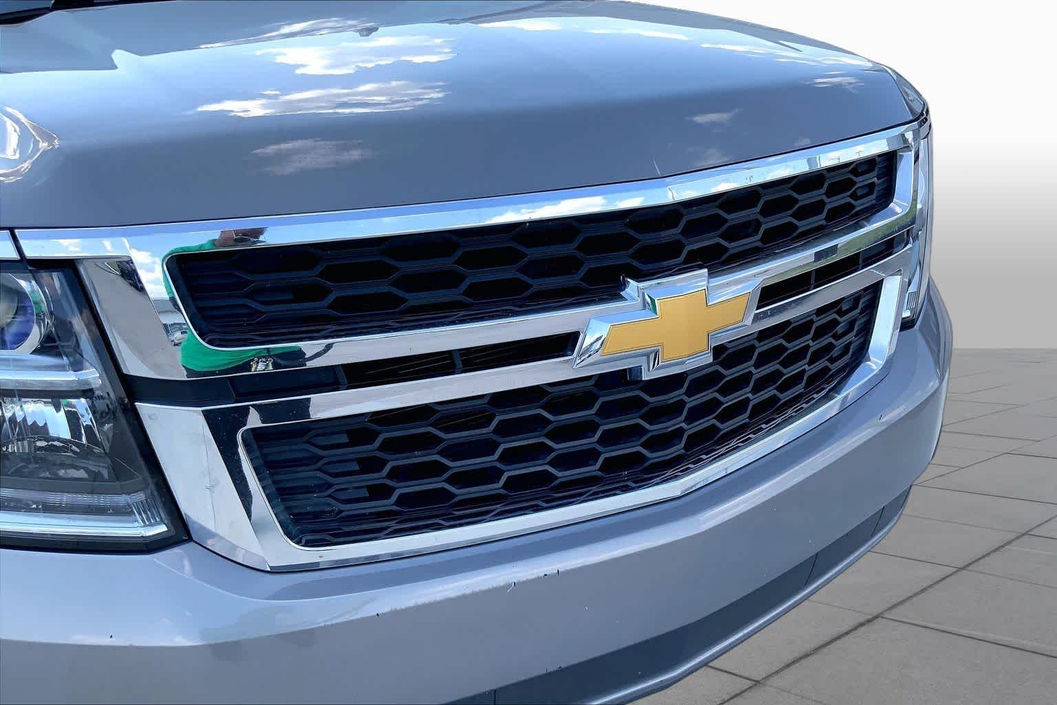 Used 2017 Pepperdust Metallic Chevrolet LS image 28