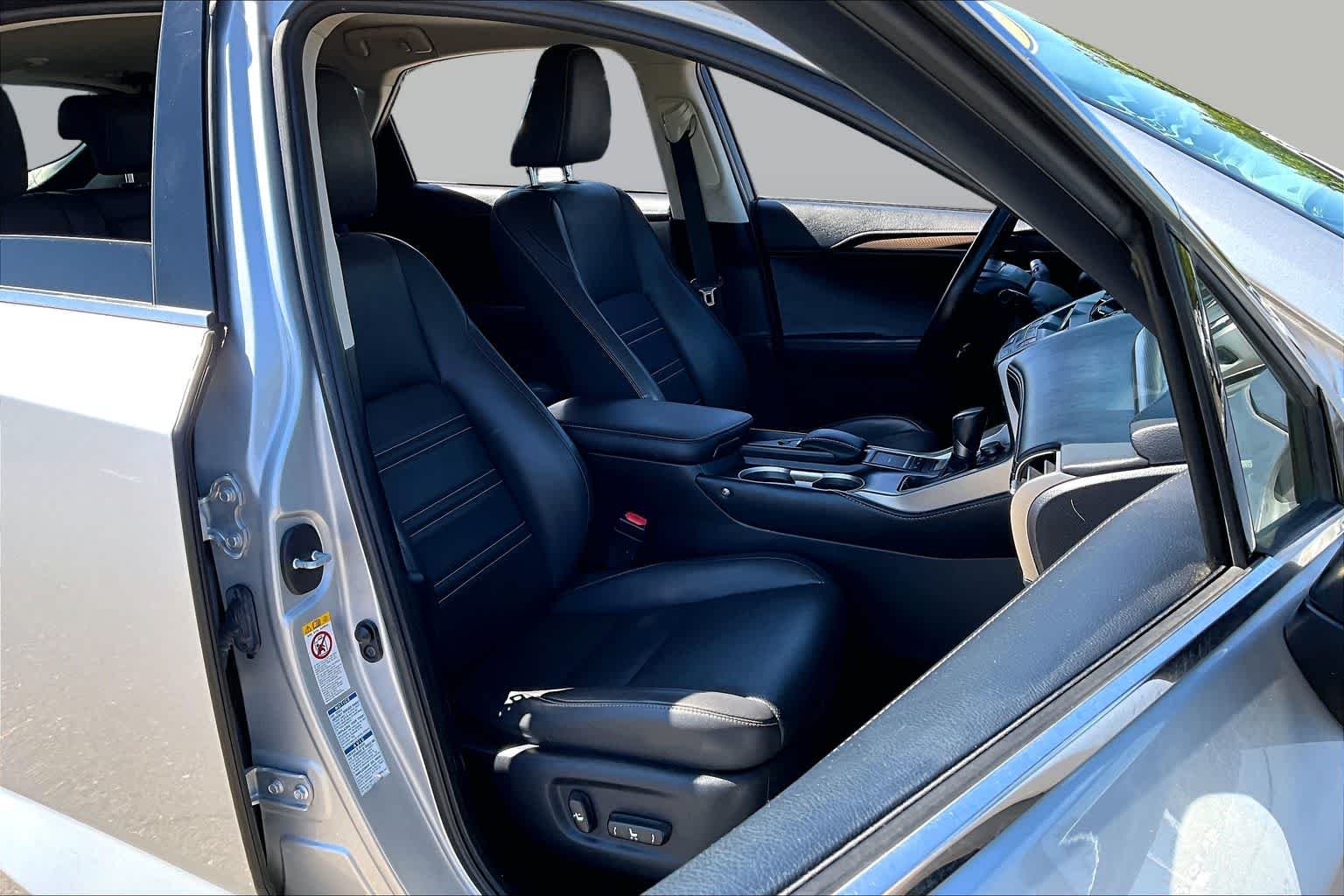 Used 2015 Silver Lining Metallic Lexus  image 8