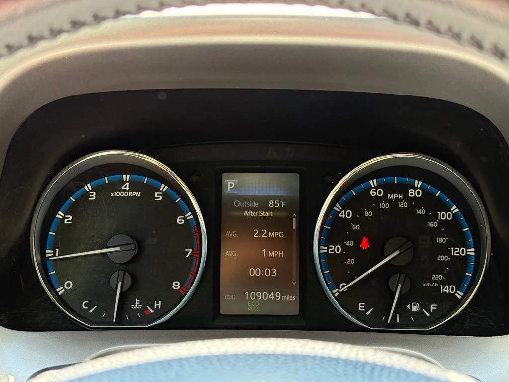Used 2016 White Toyota XLE image 10