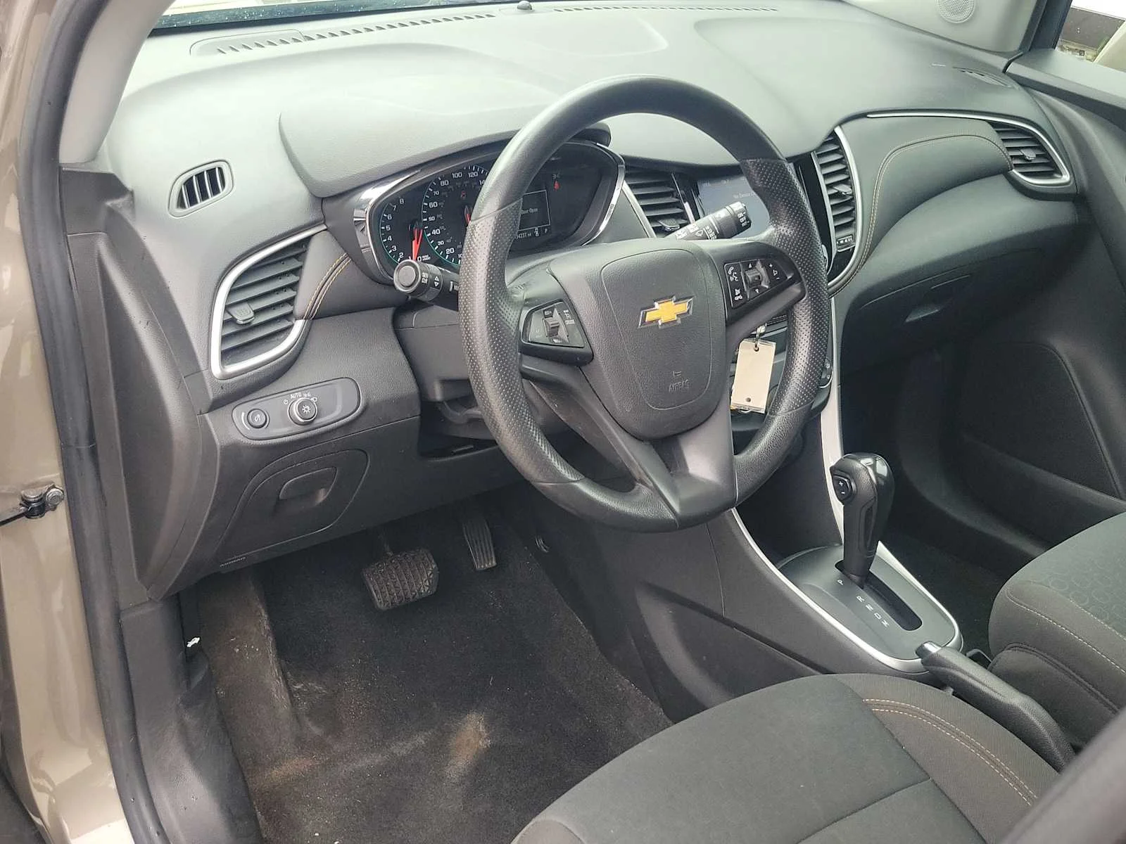 Used 2021 STONE GRAY METALLIC Chevrolet LS image 16