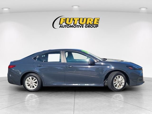 Used 2025  Toyota LE image 3