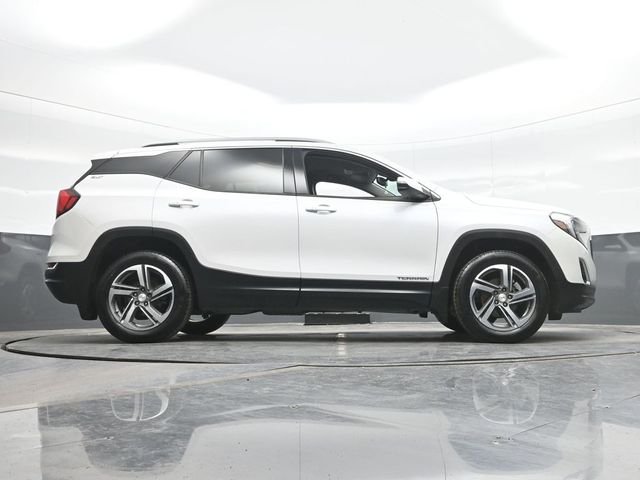 Used 2020 White GMC SLT image 24