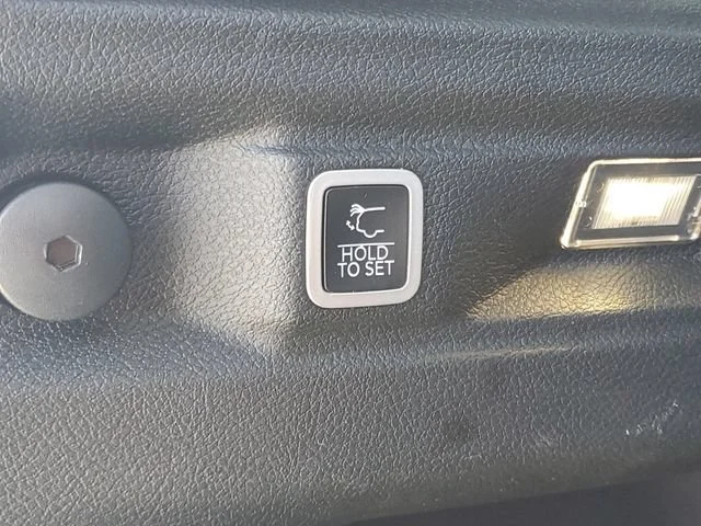 Used 2023 Bright White Clearcoat Jeep Limited image 35