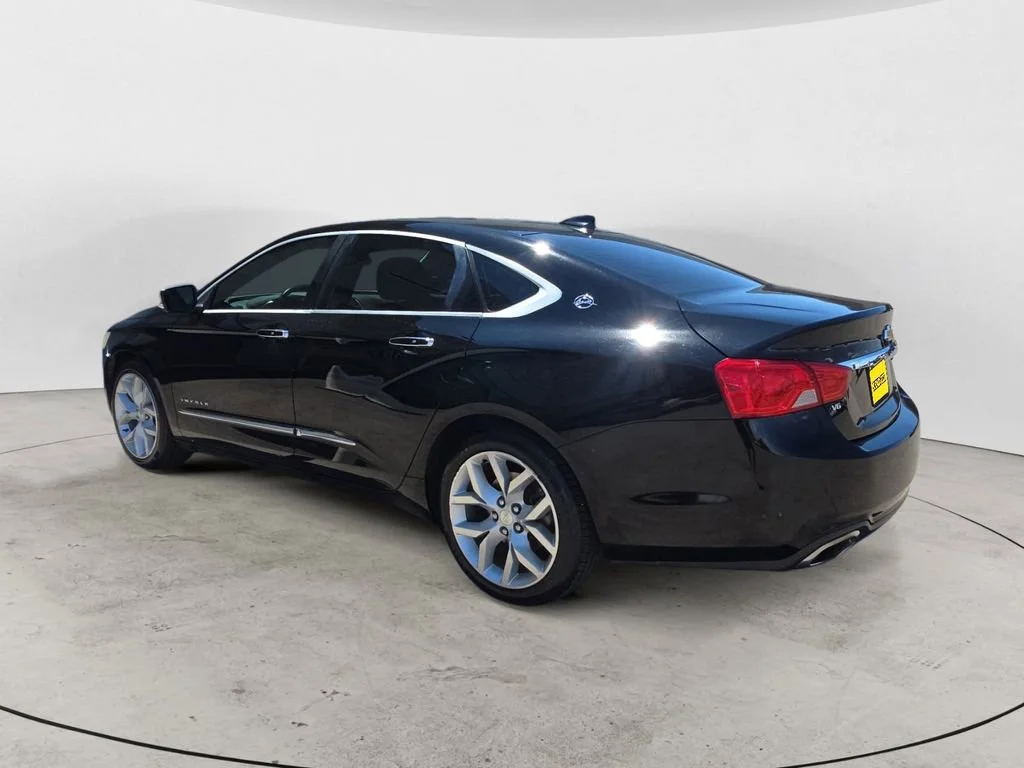 Used 2015 BLACK Chevrolet LTZ image 3
