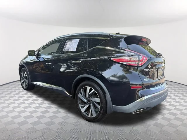 Used 2018 Black Nissan Platinum image 7