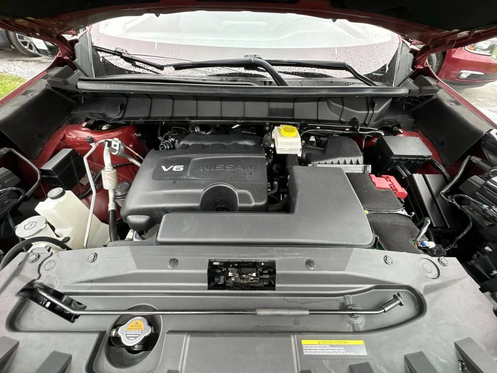 Used 2022 Red Nissan SL image 25