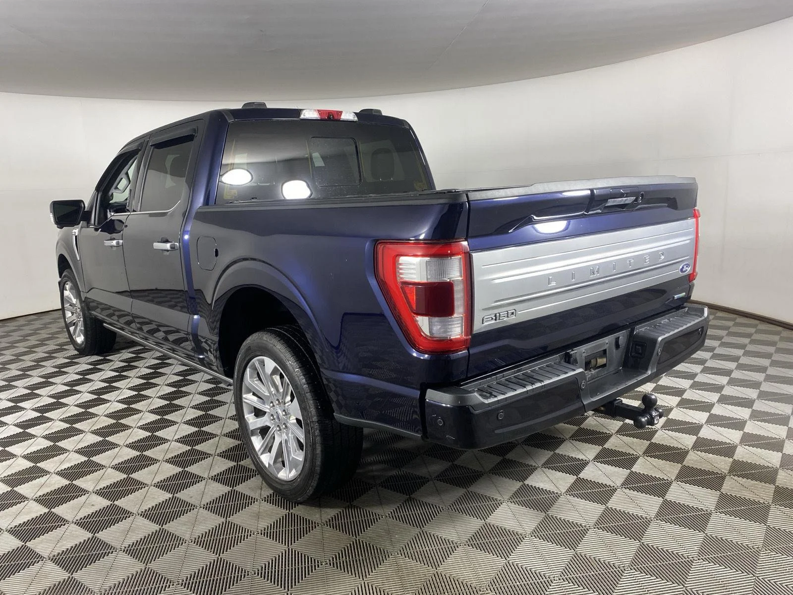 Used 2022 Antimatter Blue Ford Limited image 8