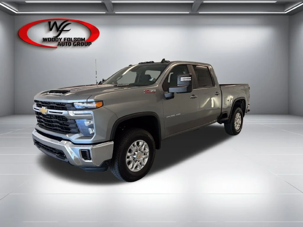 New 2026 Sterling Gray Metallic Chevrolet LT image 3