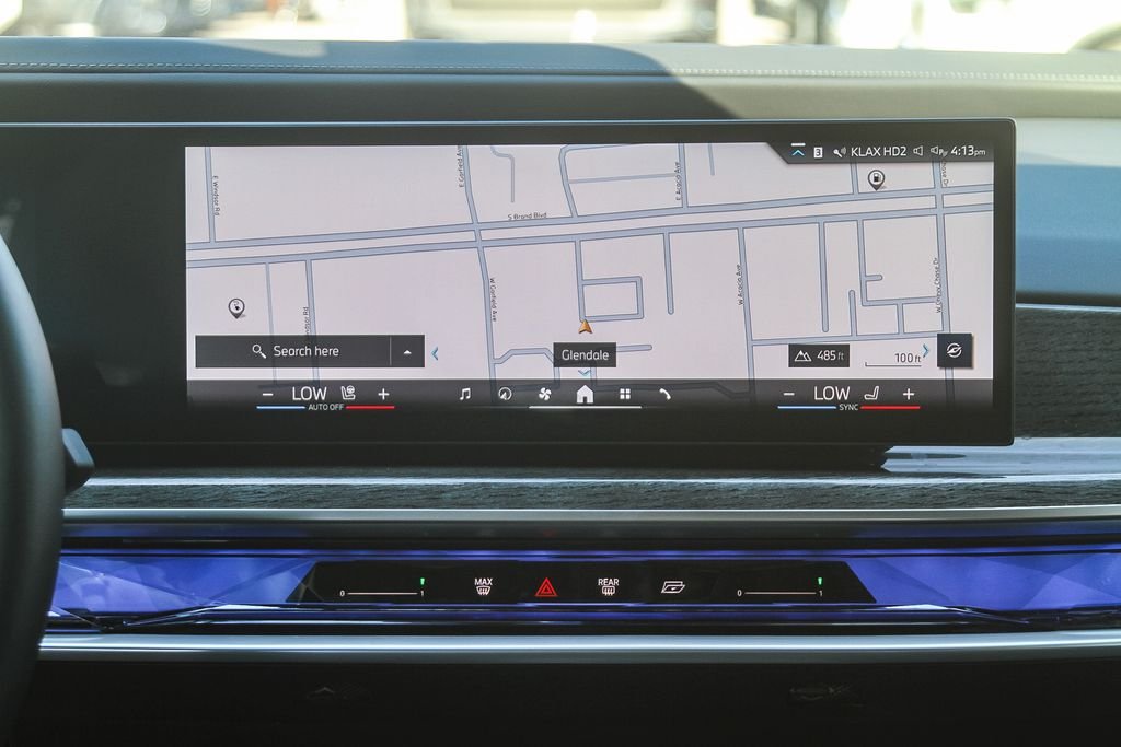 Used 2026 Black Sapphire Metallic BMW 750e xDrive image 10