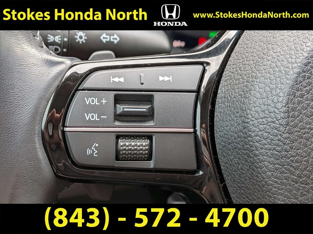 Used 2023 White Honda Touring image 27