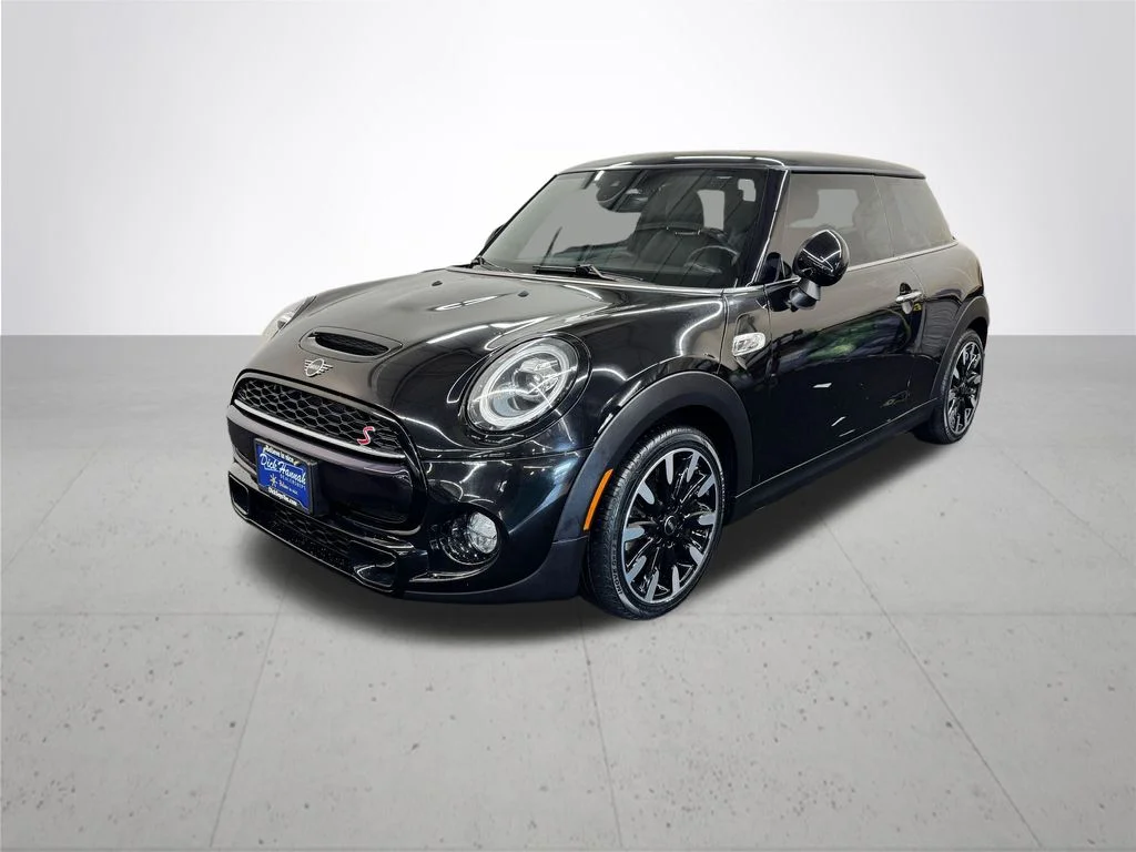 Used 2019 Black MINI Signature image 2
