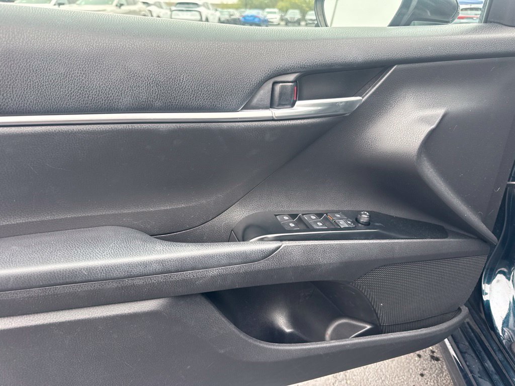 Used 2019 Blue Toyota SE image 12