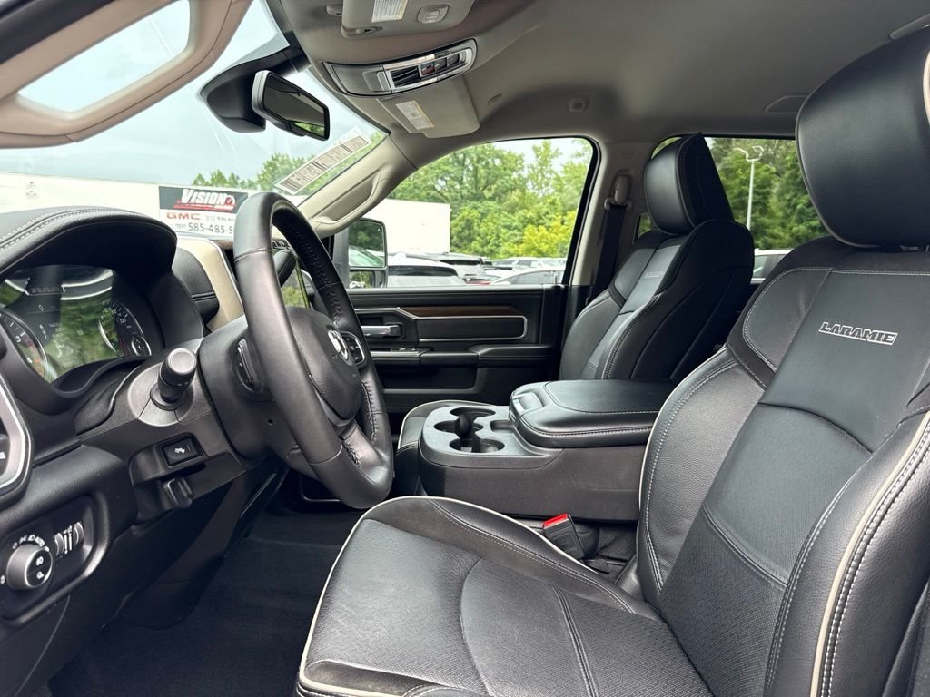 Used 2024 White Ram Laramie image 9