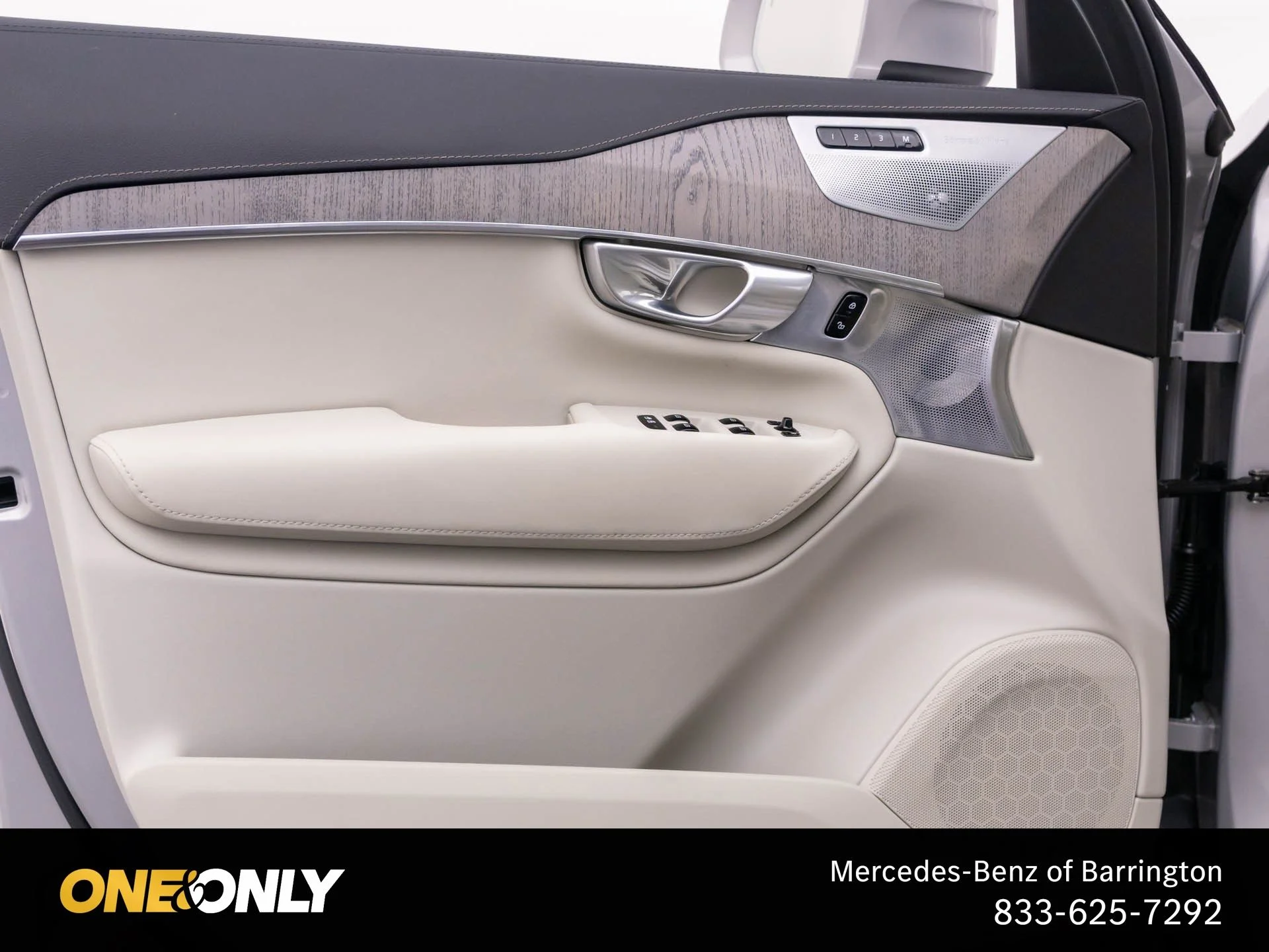 Used 2024 Silver Volvo Ultimate image 13