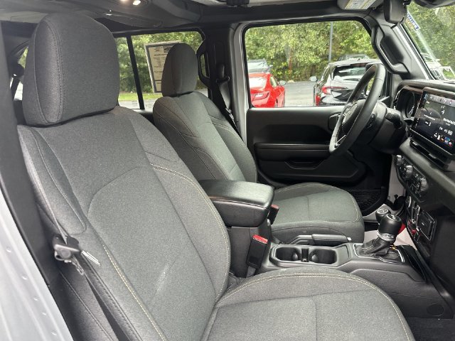 Used 2024 Silver Jeep Willys 4xe image 27