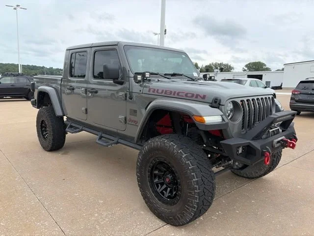 Used 2020  Jeep Rubicon image 1