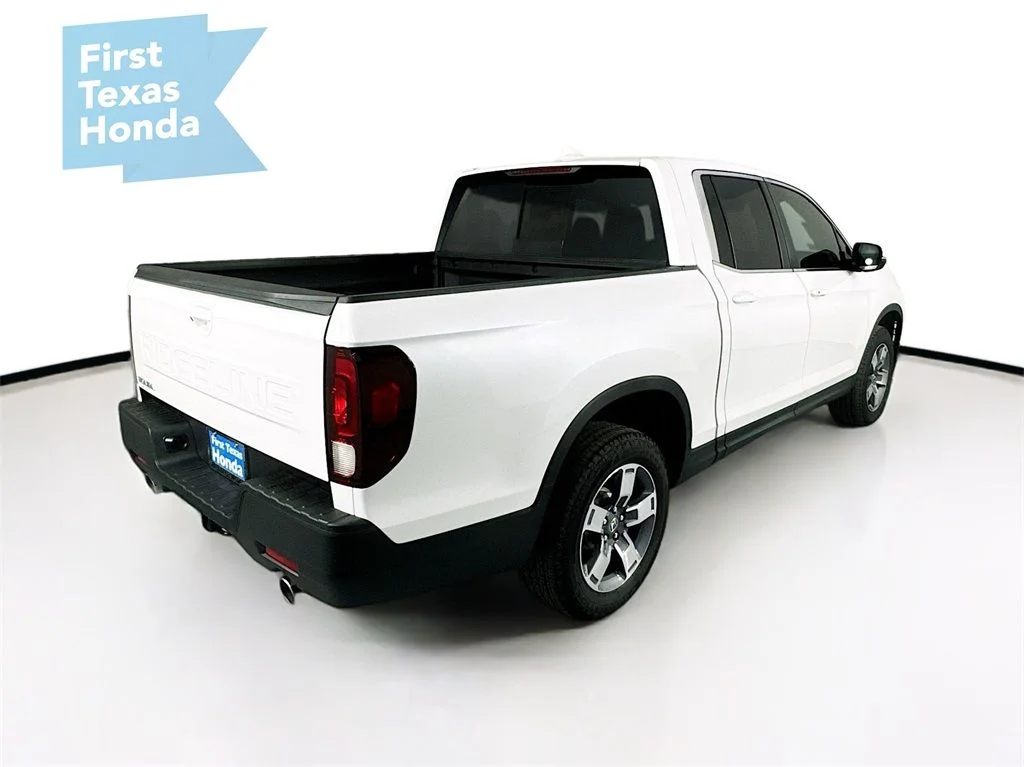 New 2026 Platinum White Pearl Honda RTL image 8