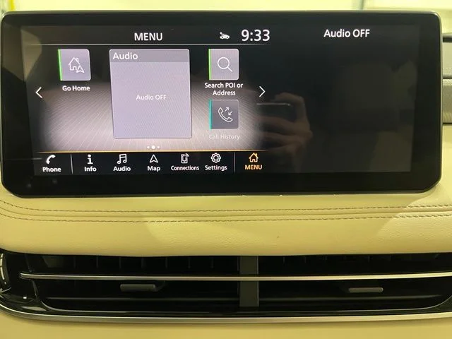 Used 2022 Gray INFINITI LUXE image 15