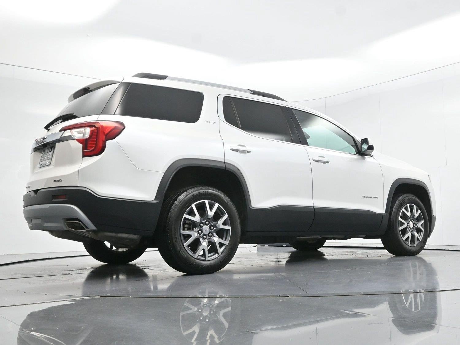 Used 2023 WHITE FROST TRICOAT GMC SLT image 48