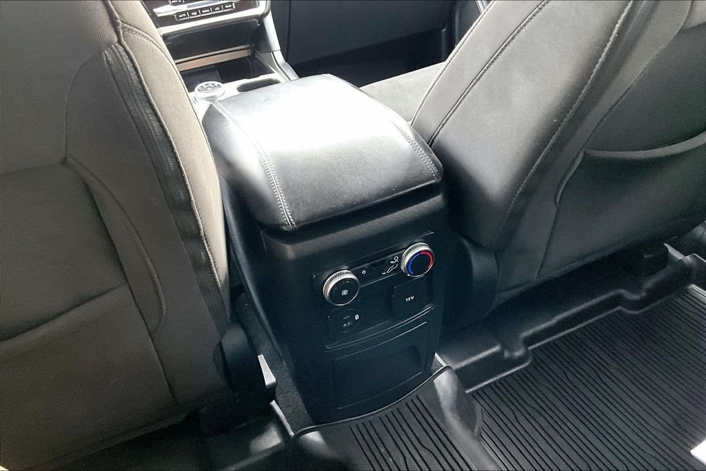 2022 Ford Explorer XLT - Photo 35