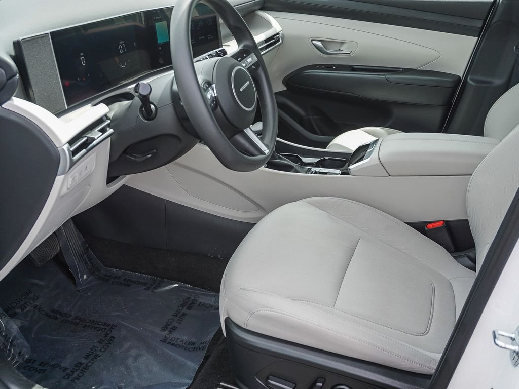 Used 2026 White Hyundai SEL image 18