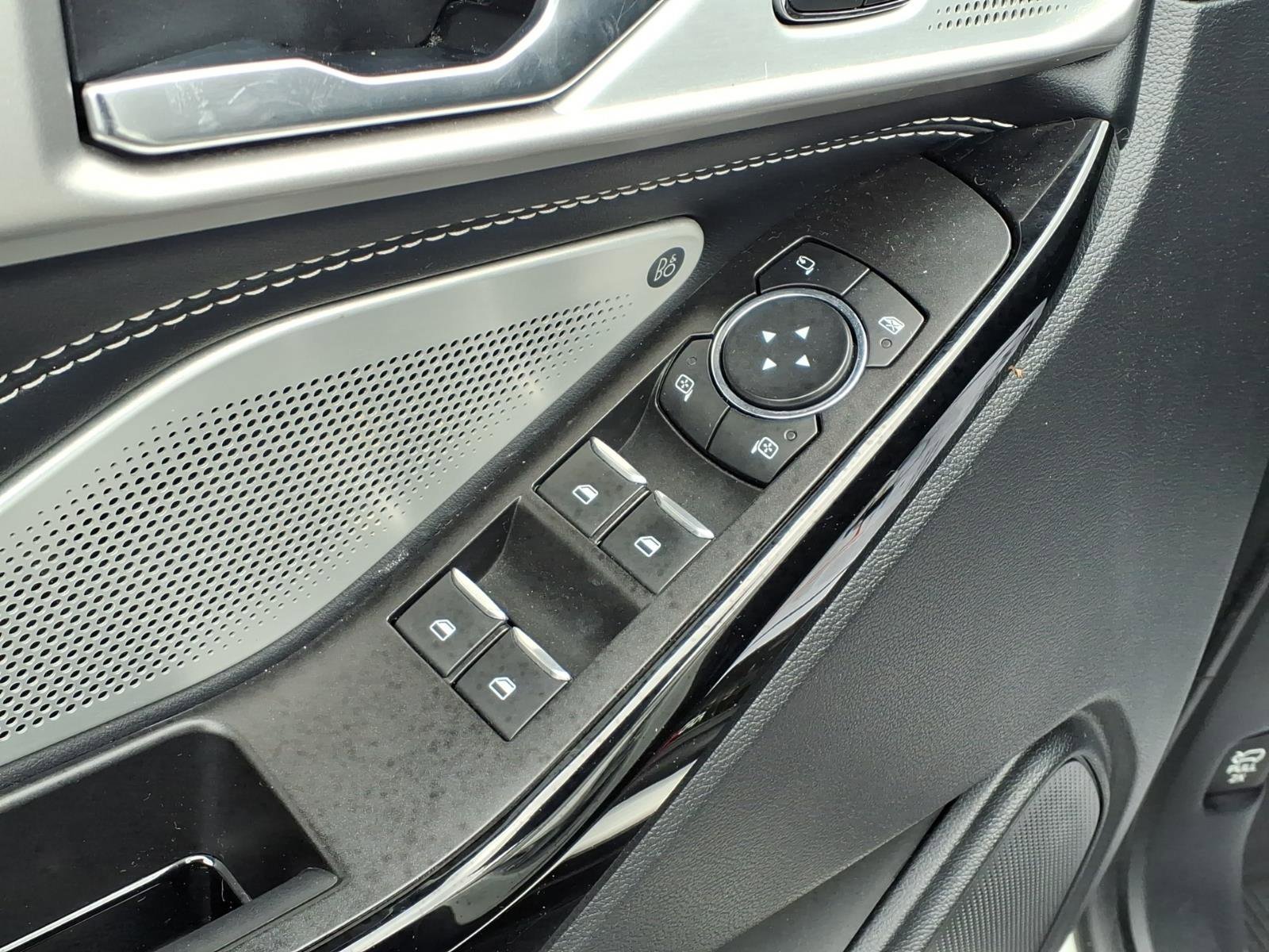 Used 2021 Star White Metallic Tri-Coat Ford ST image 18