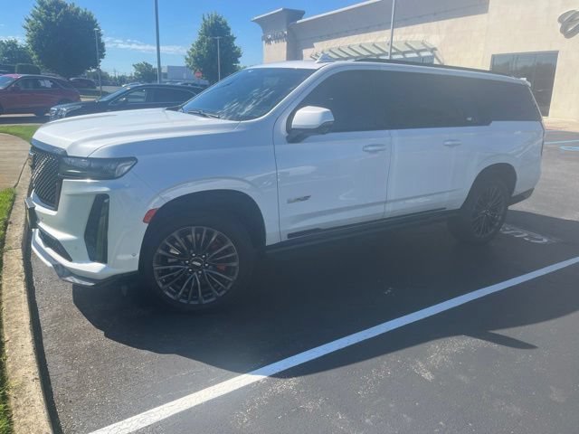 2024 Cadillac Escalade ESV V-Series's photo