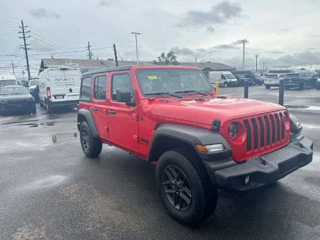 Used 2024 Red Jeep Sport S image 12