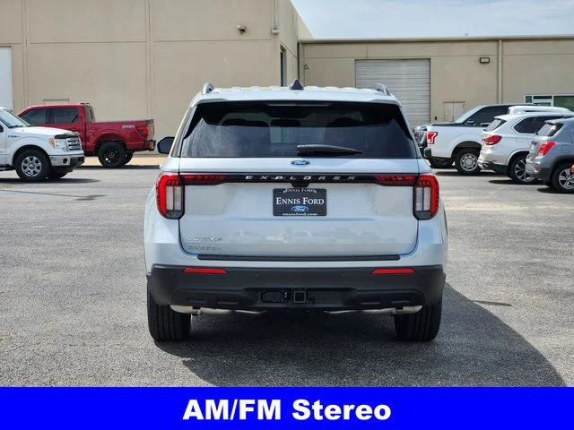 New 2026 Space White Metallic Ford Active image 6
