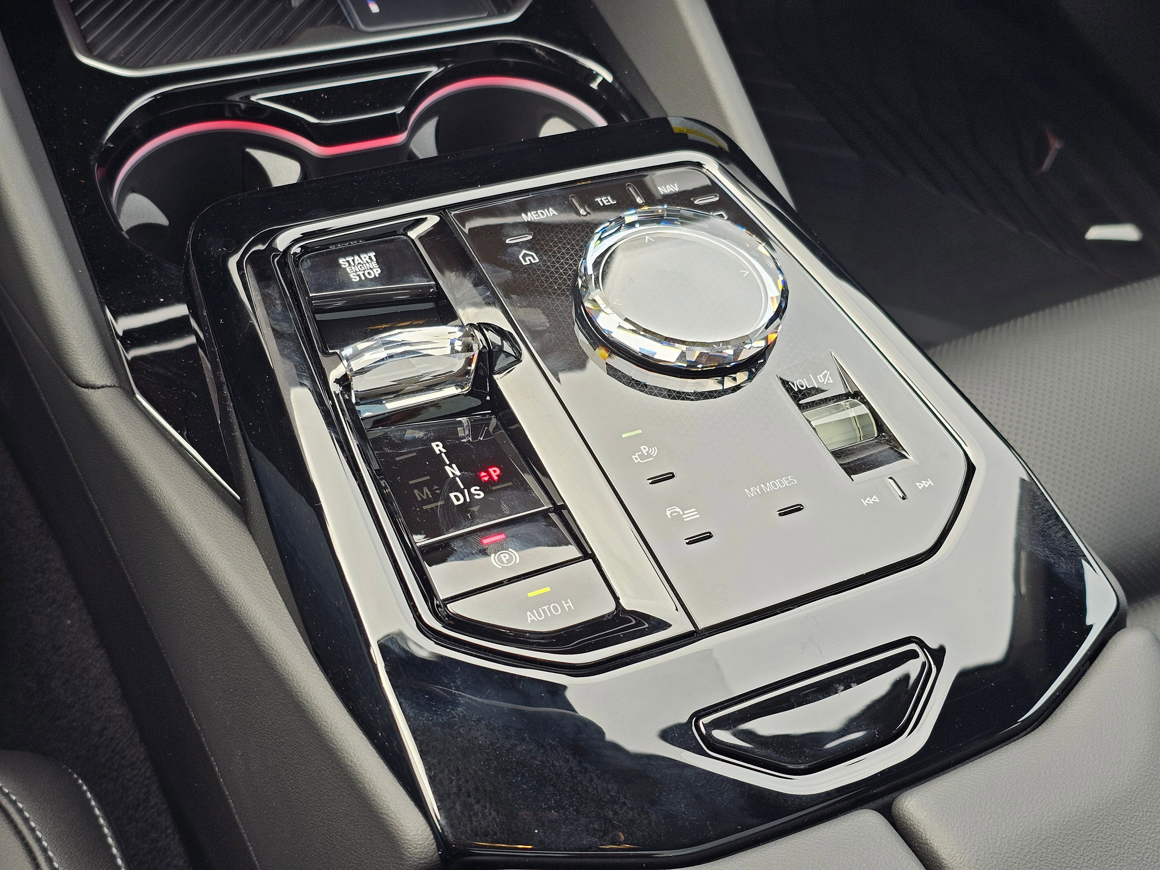 2026 BMW 5 Series 530i - Photo 23