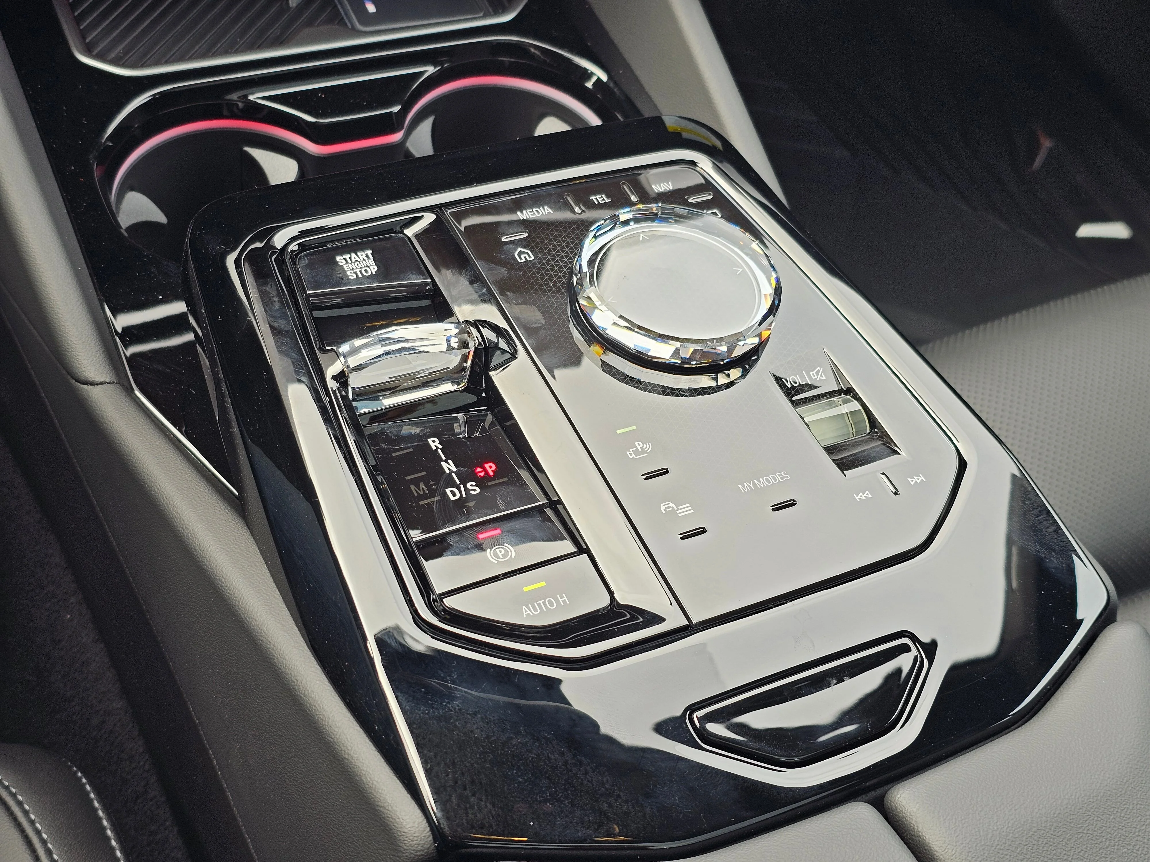 2026 BMW 5 Series 530i - Photo 23
